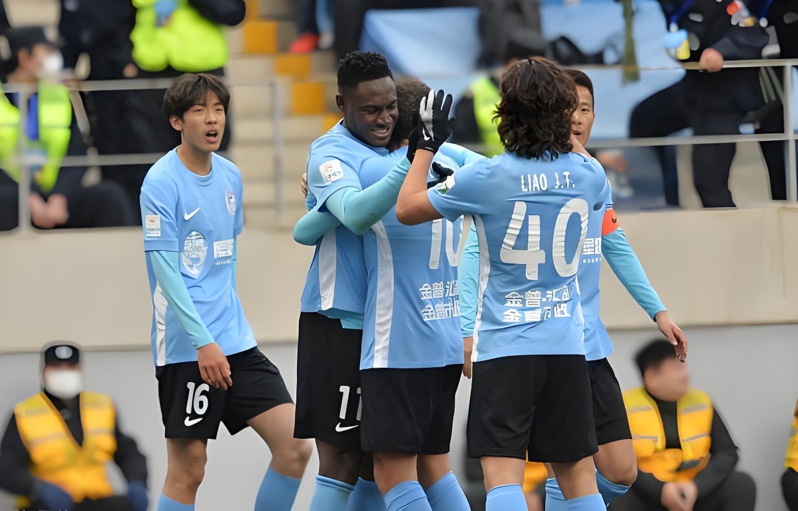 大连独跨中国四海中的两个海是黄海和?