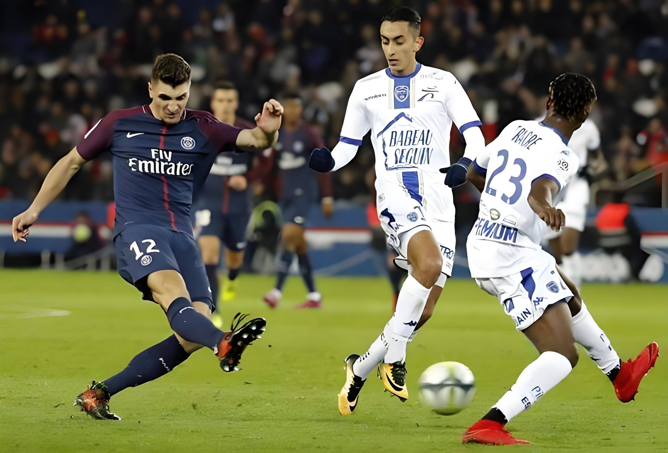 关于激情四射!欧预赛比赛现场精彩不断的信息 关于激情四射!欧预赛比赛现场精彩不断的信息